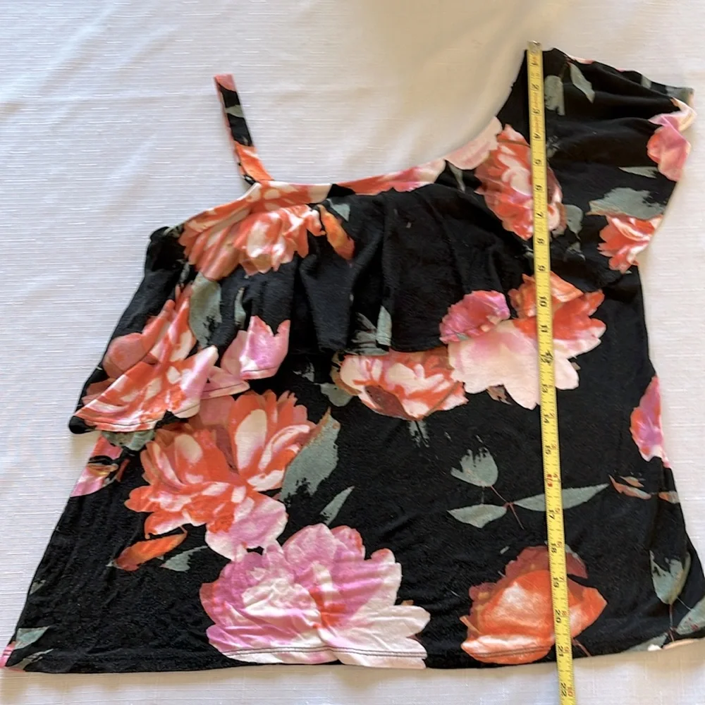 Jennifer Lopez Womans Top - Picture 5 of 8